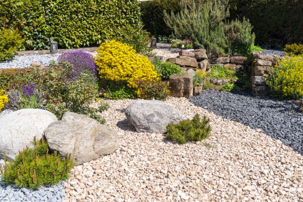 Decorative Gravel Installation in Redwood City