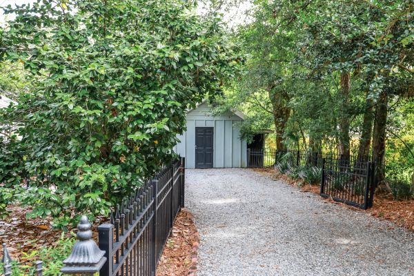 Driveway Rock Delivery in Redwood City