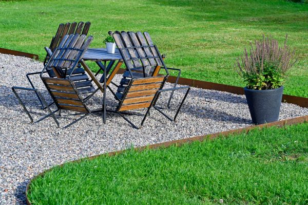 Metal Edging Installation in Redwood City