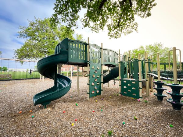 Playground Mulch Service in Redwood City