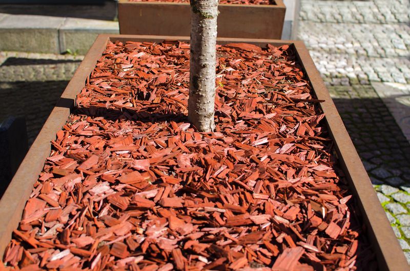 Red Mulch Installation